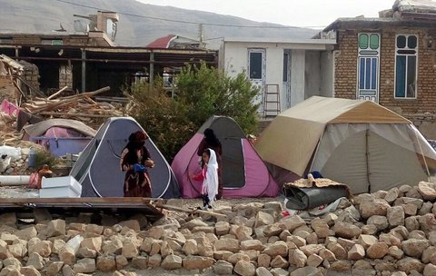 اردوگاه اسکان اضطراری برای زلزله‌زدگان راه‌اندازی می‌شود