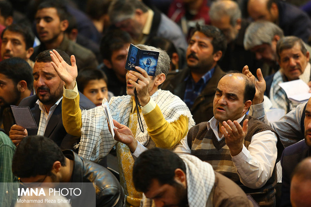 برگزاری مراسم پرفیض دعای ندبه در بوستان ملت ملک‌شهر