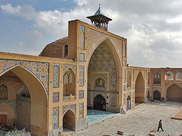 مرمت درِ سوخته مسجد سید