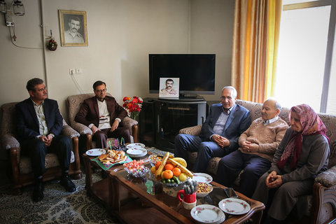دیدار شهردار اصفهان با خانواده شهدای ارامنه همزمان با میلاد مسیح (ع)