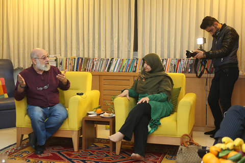 دیدار مدیر سازمان فرهنگی، ورزشی و اجتماعی شهرداری اصفهان با علی خدایی، نویسنده پیشکسوت 