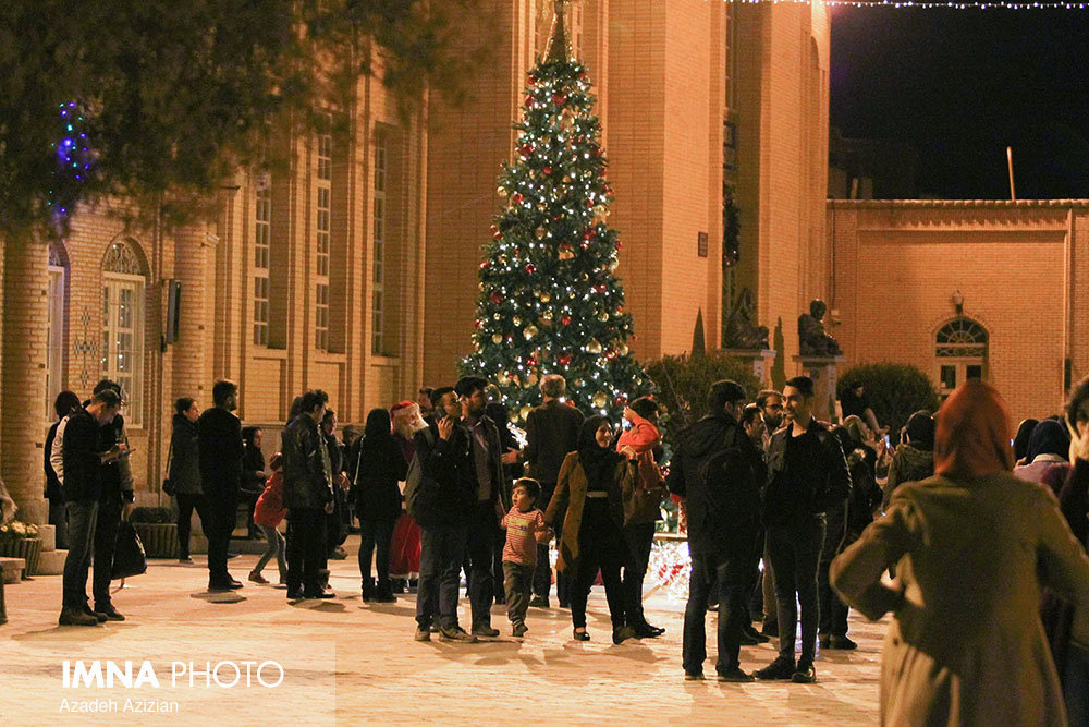 "بابا زمستان" رسم سال نو میلادی در ایران