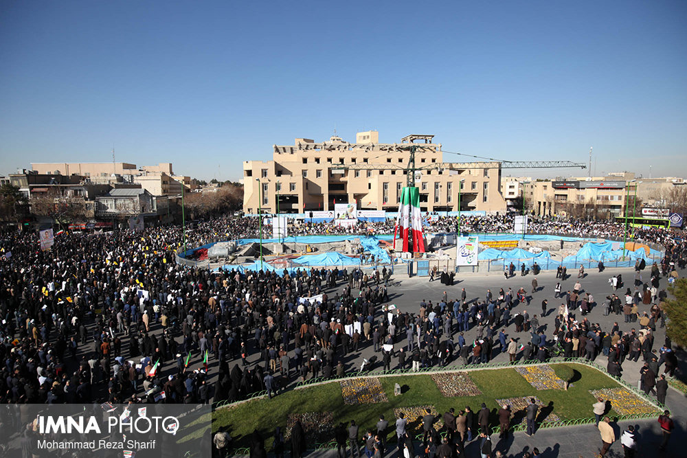 اصفهان برای برگزاری باشکوه راهپیمایی ۲۲ بهمن آماده می‌شود