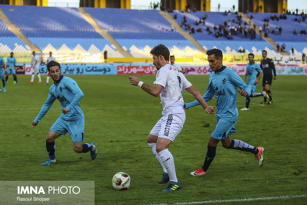 حدادی‌فر: هواداران در شهرآورد اصفهان ورزشگاه را پر کنند