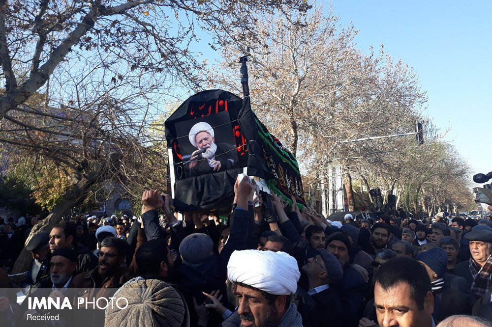پیکر حجت الاسلام مظاهری به خاک سپرده شد