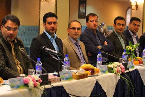 سمینار بیست و چهارمین نشست تخصصی فضای سبز کلان شهر های کشور در اصفهان