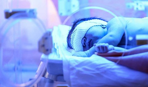 نوزاد ۶ ماهه کاشانی به کرونا مبتلا شد
