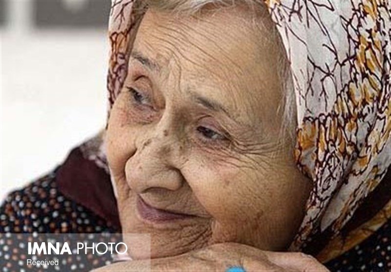 ۱۲۰۰ سالمند در اصفهان زمین‌گیر است