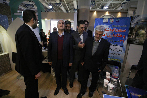 بازدید شهردار اصفهان از یازدهمین نمایشگاه بین المللی گردشگری