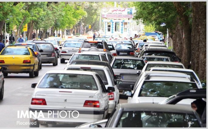 پارک دوبل؛ عامل اصلی ترافیک خیابان های مرکزی شهر