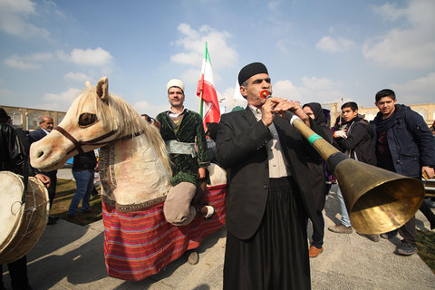رژه چوگان‌بازان در میدان نقش‌جهان
