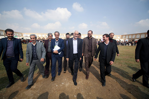 رژه چوگان‌بازان در میدان نقش‌جهان
