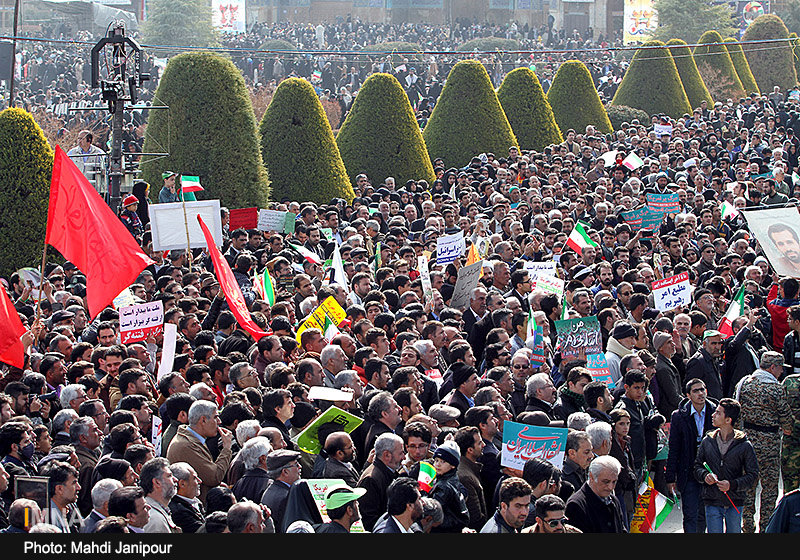لحظاتی پیش راهپیمایی ۲۲ بهمن در اصفهان آغاز شد