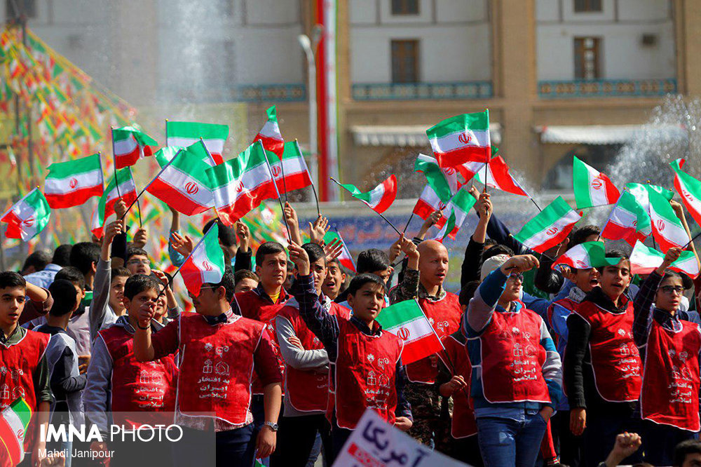 راهپیمایی ۲۲ بهمن با حضور ۲۰۰ مهمان خارجی
