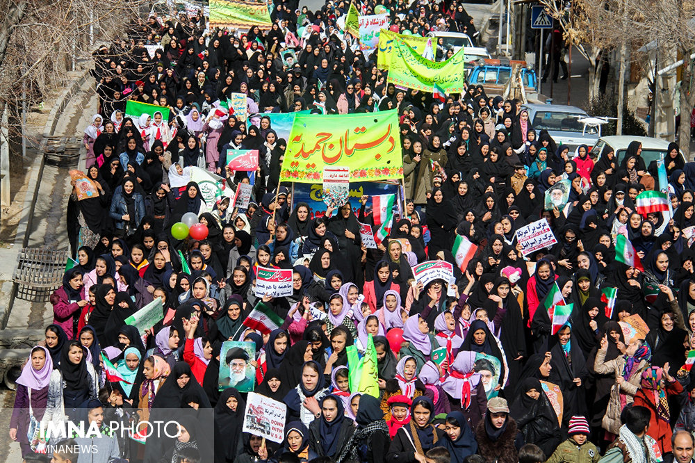 راهپیمایی مردم سمیرم به مناسبت پیروزی شکوهمند انقلاب اسلامی