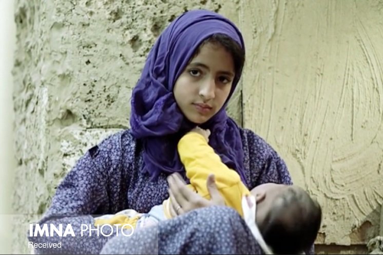 از ازدواج دختربچه ۹ ساله تا خودسوزی یک زن مقابل دادگستری تهران