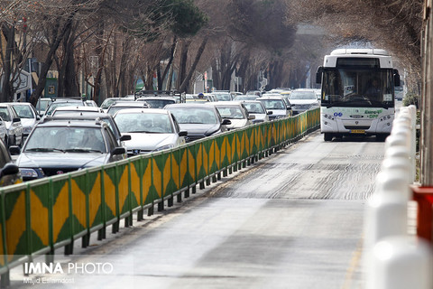 حمل و نقل عمومی راهگشای معضل ترافیک و آلودگی 