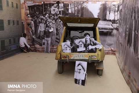 برپایی نمایشگاه انقلاب فاطمی در مبارکه