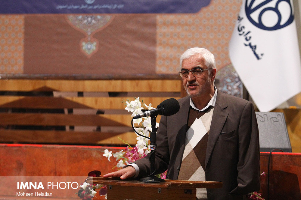 بدهی‌های انباشته، شهرداری اصفهان را تحت فشار قرار داده است