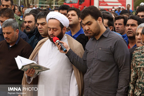 تشییع و تدفین دو شهید گمنام در پالایشگاه اصفهان