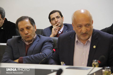 نشست جمعی از وکلا با شهردار اصفهان