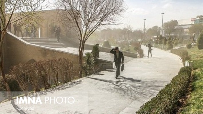 پیش‌بینی وزش باد شدید و طوفان لحظه‌ای تا بارش در غرب و جنوب اصفهان
