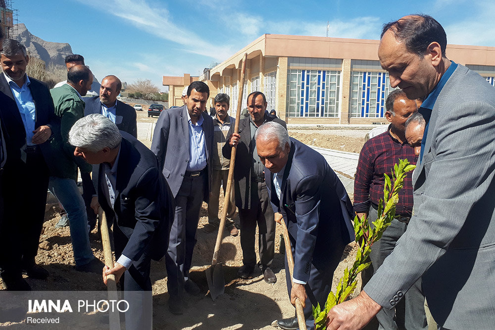 دانشگاه اصفهان اکسیژن جنوب شهر را تامین می‌کند