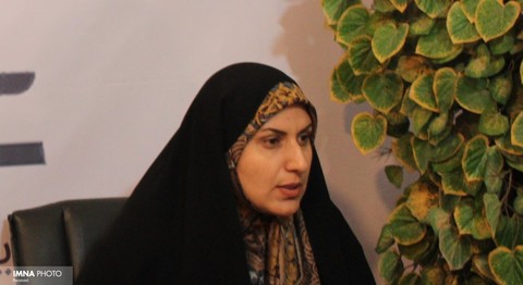 سمیه محمودی: تبعیض بین نمایندگان زن و مرد هم وجود دارد