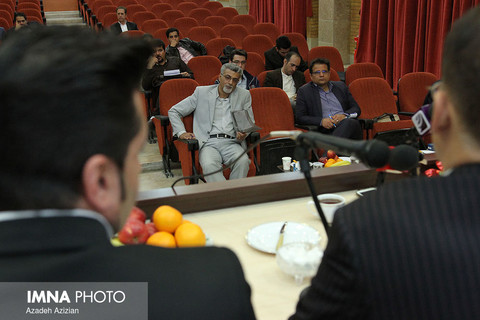 نشست خبری سرپرست بانک شهر اصفهان