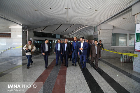 استقبال شهردار اصفهان از مسافران نوروزی‎