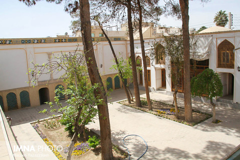 آرامگاه سید شفتی اصفهان 
