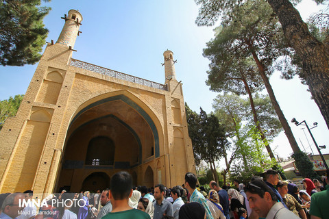 بازدید ۵۰۲ هزار نفر گردشگر از آثار تاریخی استان اصفهان
