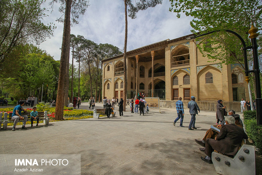 سراهای "هشت بهشت" و "عباسی"اصفهان به عنوان گذرهای فرهنگی کشور انتخاب شدند