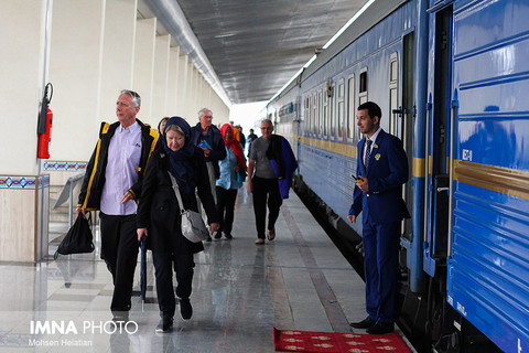 ورود قطار گردشگری به اصفهان