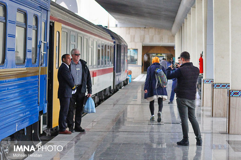 ورود قطار گردشگری به اصفهان