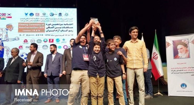 درخشش تیم صدرا رباتیک اصفهان در سیزدهمین دوره مسابقات ربوکاپ آزاد ایران