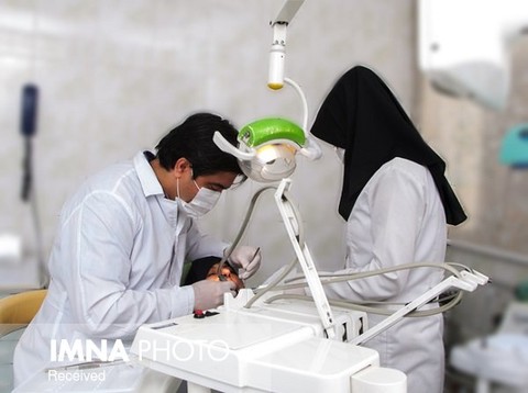 ارائه رایگان خدمات دندان‌پزشکی به نیازمندان در یزد