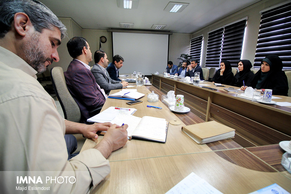 جلسه هم اندیشی اولین همایش ارتقای کیفی محلات شهر اصفهان