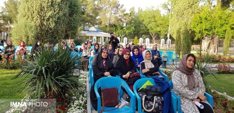 روایت اصفهان در تخت فولاد