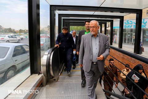 بازدید معاون وزیر راه از پروژه مترو اصفهان