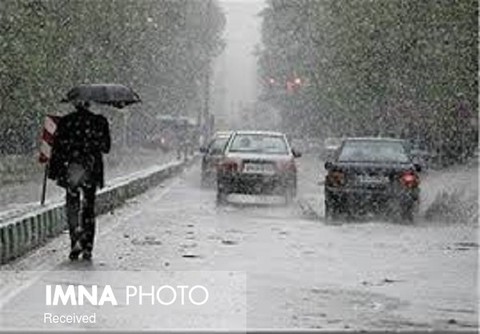 ریزش هوای سرد در اصفهان/هوا ۶ درجه سردتر می‌شود