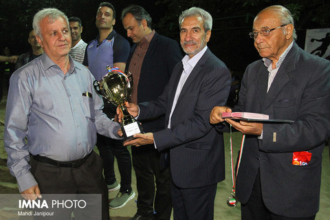 مسابقات هندبال ساحلی به مناسبت هفته فرهنگی اصفهان