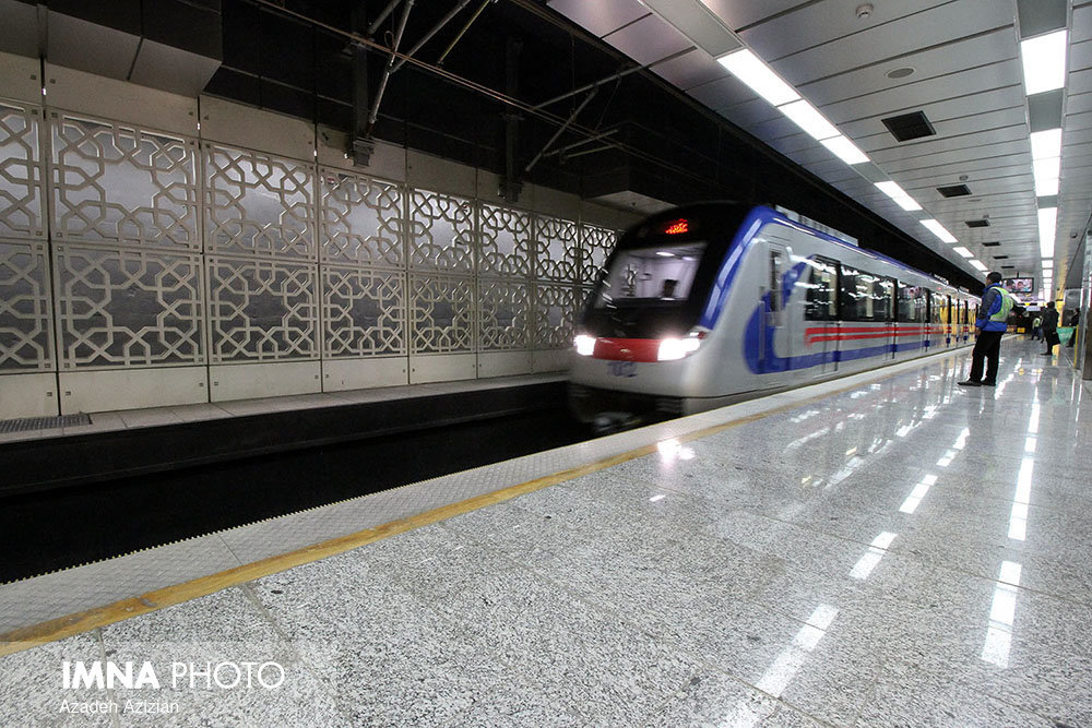 دادستان عمومی و انقلاب اصفهان از خط یک مترو بازدید کرد