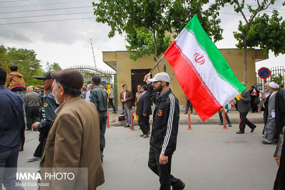 ملت ایران تهدیدات دشمنان را به فرصت بزرگ تبدیل کرده اند