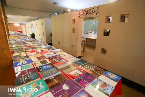  نمایش «تازه های نمایشگاه بین المللی کتاب» در اصفهان 