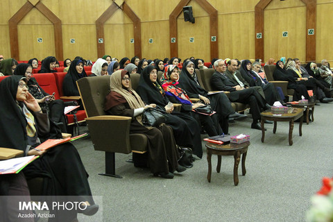 نخستین کنگره سراسری انجمن روزنامه نگاران زن ایران