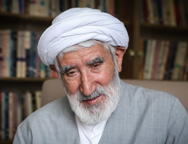 پیام تسلیت وزیر علوم به بهانه درگذشت دکتر احمدی