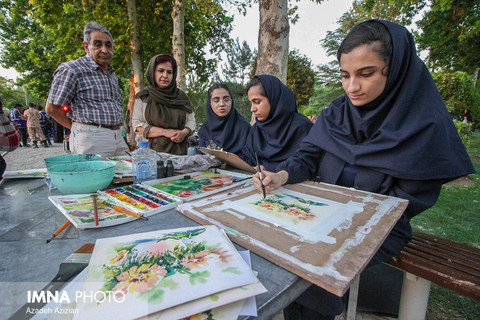 جشن روز ملی گل در باغ گلهای اصفهان‎