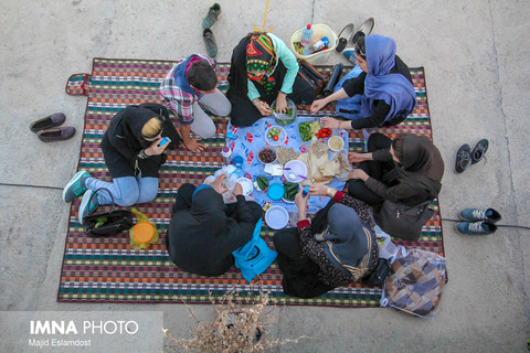 نخستین کوه گشت خانوادگی در پردیس اشراق(کوه نخودی)