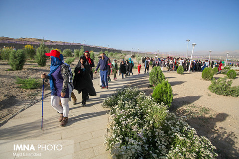 نخستین کوه گشت خانوادگی در پردیس اشراق(کوه نخودی)